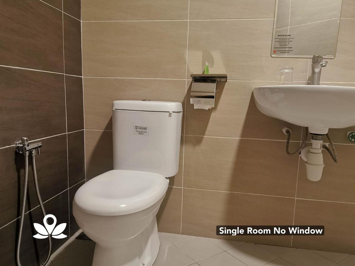 Zen Rooms Ambassador Residence Bintulu Exterior photo